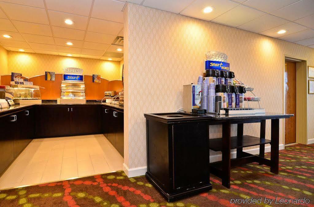 Holiday Inn Express Atlanta-Stone Mountain By Ihg Exterior foto